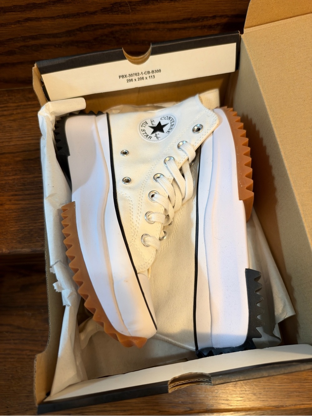 Converse Run Star Hike High Platform White Black Gum Women's Sz 6 NWT